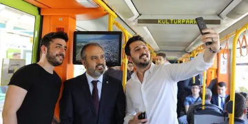 Öğrenciye en ucuz toplu ulaşım hizmeti Bursa’da
