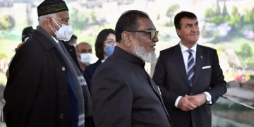 Bangladeşli Bakan Fetih Müzesi’ni ziyaret etti
