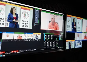 Uzmanlar aşılarla ilgili soruları Line TV’de yanıtladı