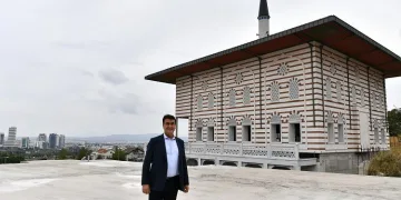 Osmangazi Camii’ne yakışan hizmet