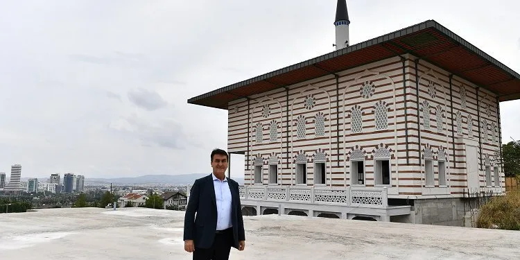 Osmangazi Camii’ne yakışan hizmet