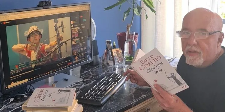 Brezilyalı yazar Paulo Coelho son kitabını Mete Gazoz’a adadı