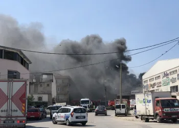 Bursa’da tekstil fabrikasında yangın