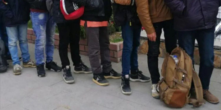 Yakalanan Afgan göçmenlerin sayısını açıkladı