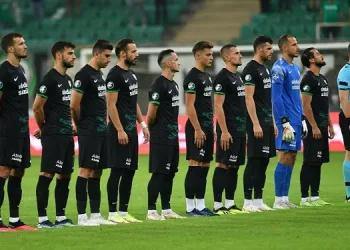 Bursaspor’da 3 maçta 22 oyuncu süre aldı