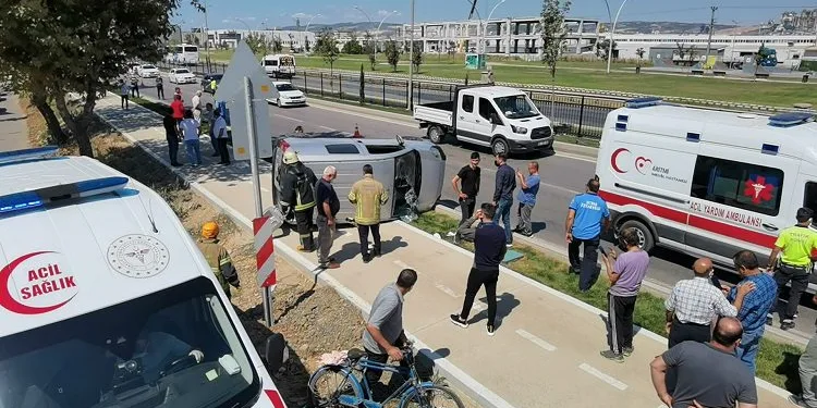 Bursa’da takla attı 100 metre sürüklendi