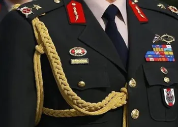 28 Şubat generallerinin rütbeleri söküldü
