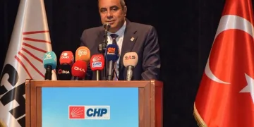 Karaca CHP’nin eğitim manifestosunu açıkladı