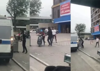 Bursa’da elinde palayla minibüse saldırdı