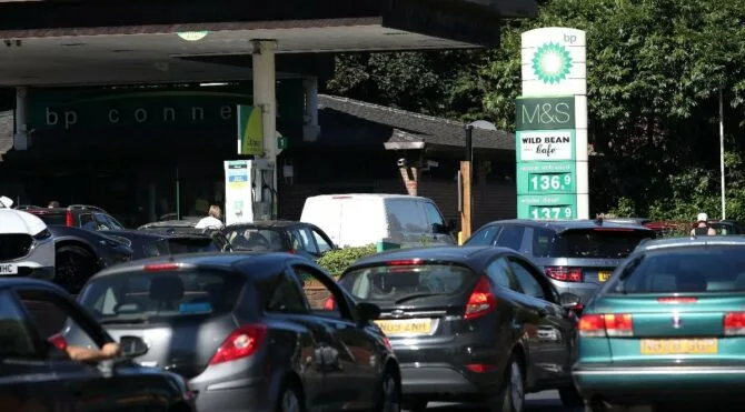 İngiltere’deki petrol krizinin perde arkası