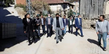 İnegöl kırsal Kıran Mahallesi’nde yollar yenileniyor