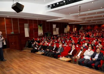 Bursa İnegöl’de “Huzurlu Aile Mutlu Gençlik” semineri naşladı