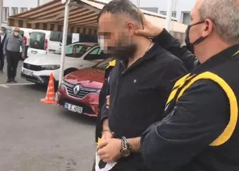 Bursa’da doldur boşalt yaparken arkadaşını vurdu