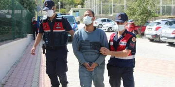 Sınırda yakalanan DEAŞ’lı terörist adliyeye sevk edildi