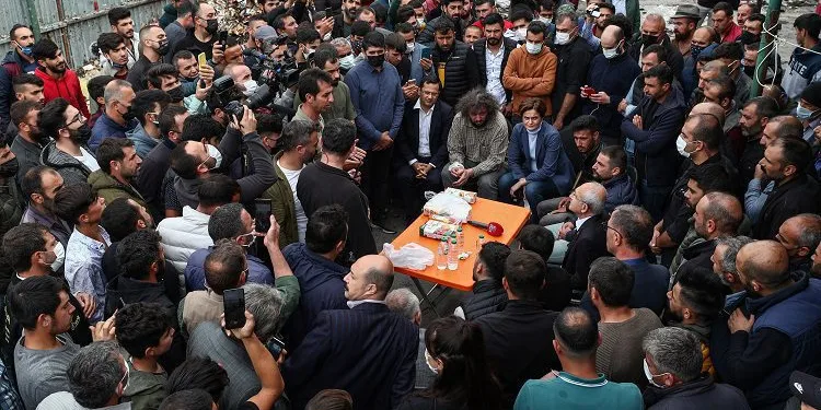 Kılıçdaroğlu, kağıt toplayıcılarla bir araya geldi