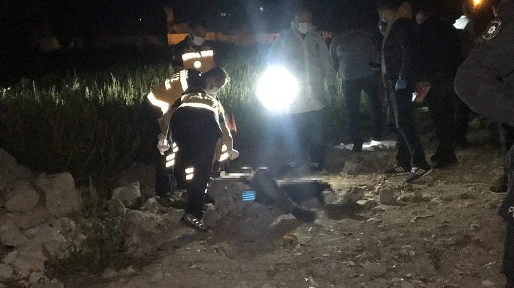 Bursa'da, boş arazide erkek cesedi bulundu