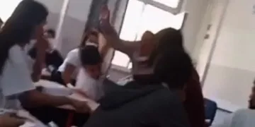 Öğrencisini döven öğretmen açığa alındı