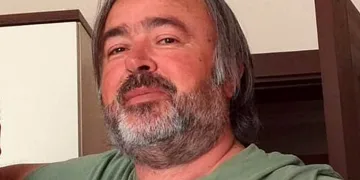Aşı karşıtı öğretim üyesi virüsten öldü