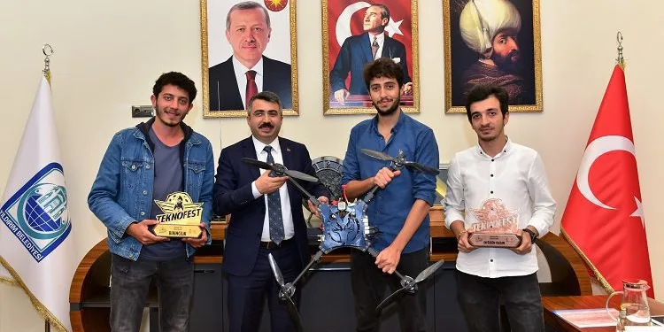 Başkan Yılmaz Teknofest şampiyonlarını ağırladı