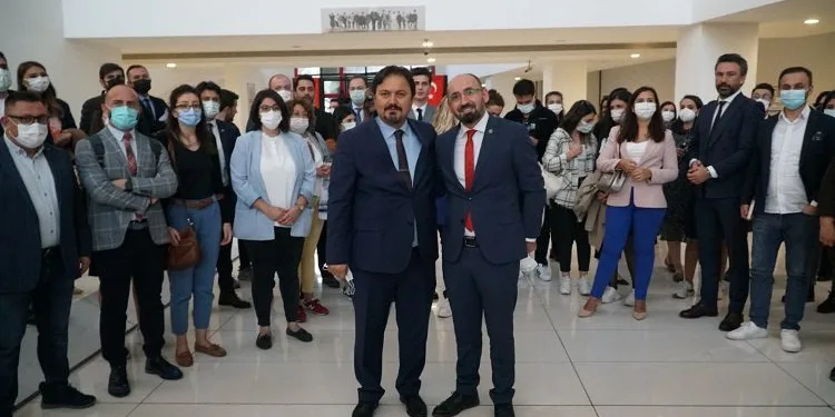Bursa Barosu’nda başkan yeniden Gürkan Altun