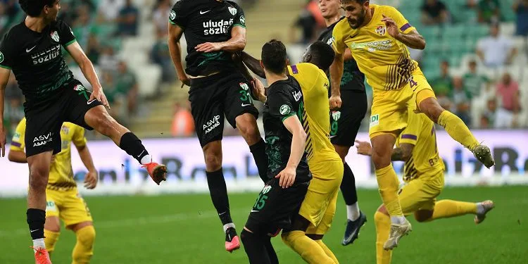 Bursaspor ilk 7 haftayı unutmak istiyor