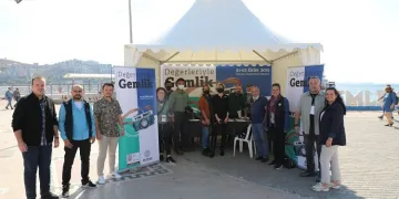 Yüzlerce objektif Gemlik’in değerlerini fotoğrafladı