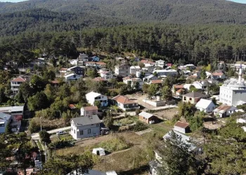 Bu köydeki ev fiyatları lüks semtlerle yarışıyor