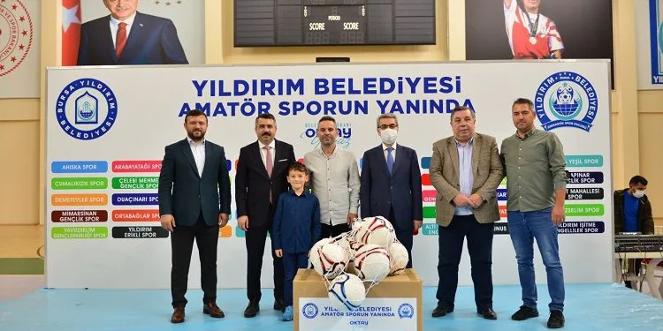 Bursa Yıldırım Belediyesi’nden amatör spor kulüplerine malzeme desteği