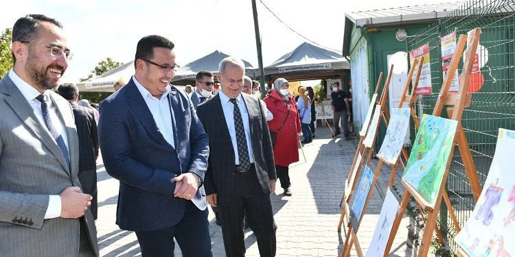 ‘Hayvan Sevgisi’ konulu resim yarışmasında ödüller sahiplerini buldu