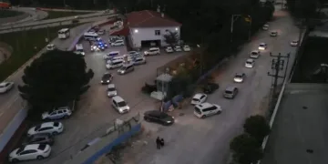 Bursa’da 9 ayrı adrese eş zamanlı operasyon