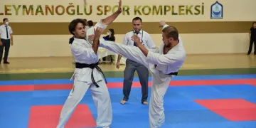 Bursa Yıldırım’da karate rüzgarı