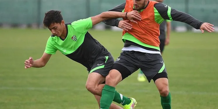 Bursaspor’dan pas ve sürat çalışması