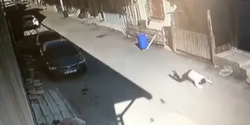Bursa’da husumetlisini sokak ortasında vurdu