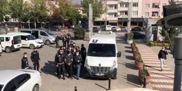Bursa’da tefecilik operasyonunda 3 kişi tutuklandı