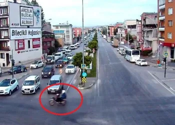 Bursa’da motosikletlilerin ölümden döndüğü anlar