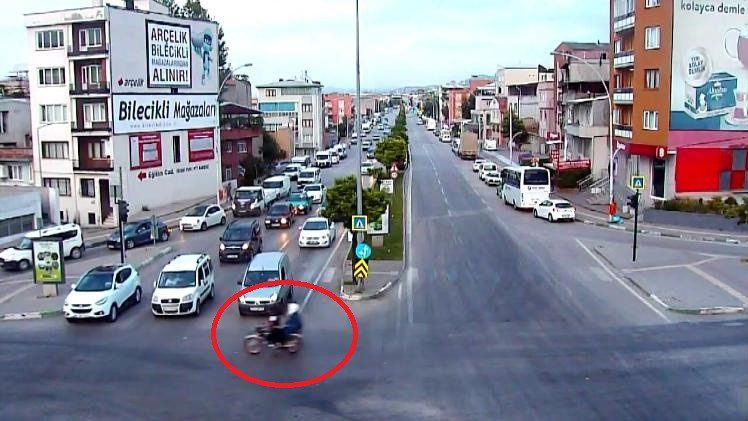 Bursa'da motosikletlilerin ölümden döndüğü anlar