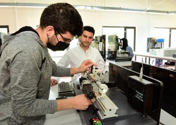 Bursa Yıldırımlı gençler meslek sahibi oluyor
