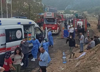 Bursa’da plastik fabrikasında patlama! Ölü ve yaralılar var