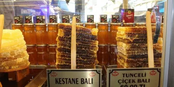 Orman yangınlarıyla bal fiyatları katlandı