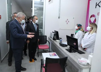 Bursa Büyükşehir’den meme kanserine karşı farkındalık