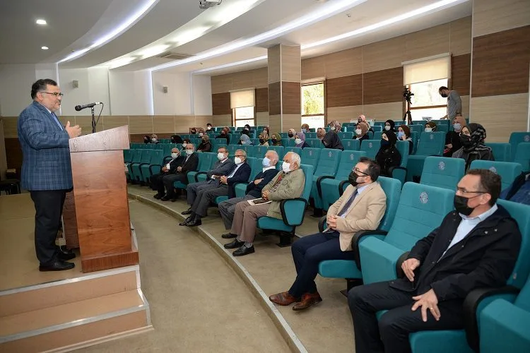 BUÜ İlahiyat Fakültesi’nde yeni akademik yıl başladı
