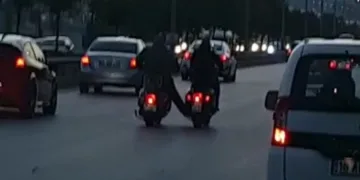 Bursa’da iki motosikletinin ilginç anları