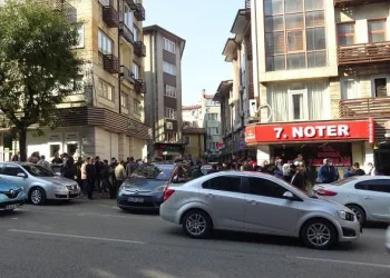 Bursa’da uzun kuyruklar oluştu, vatandaş isyan etti