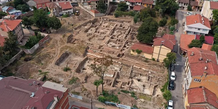 Şehrin kalbinde 2400 yıllık zaman yolculuğu