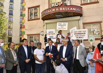 Bursa heyetinden Diyarbakır annelerine ziyaret