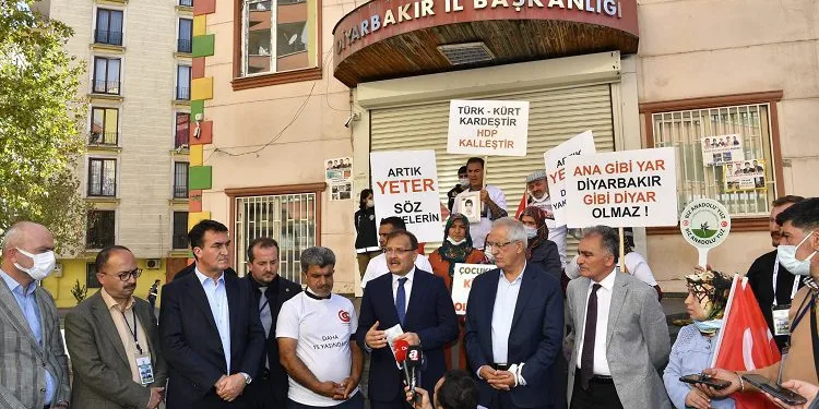 Bursa heyetinden Diyarbakır annelerine ziyaret