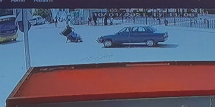 Bursa’da motosiklete çarpan sürücü kaçtı