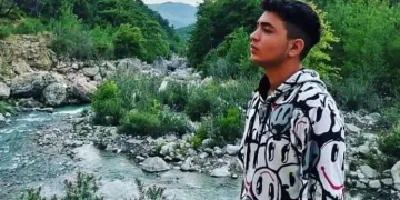 Konserde bıçaklanan 15 yaşındaki genç öldü
