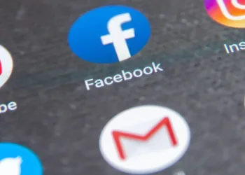 Facebook ve Gmail’de erişim sorunu