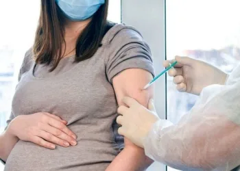 Bakanlık rehberi güncelledi: Hamilelere aşı önerisi